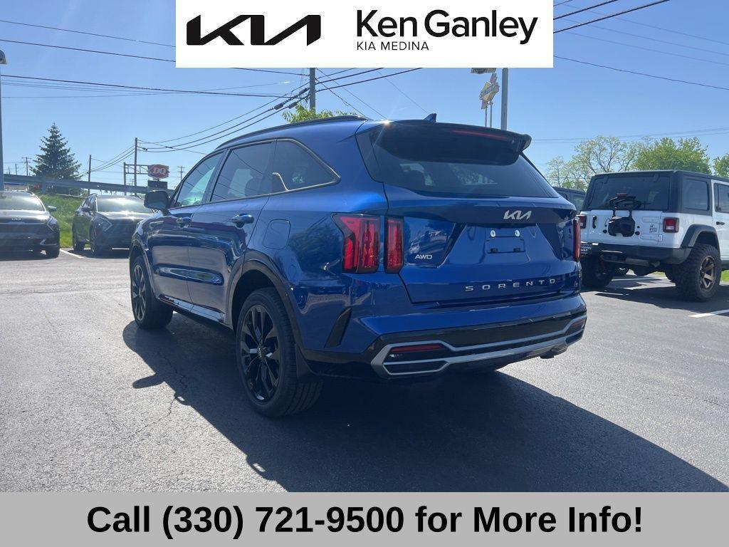 used 2022 Kia Sorento car, priced at $31,984