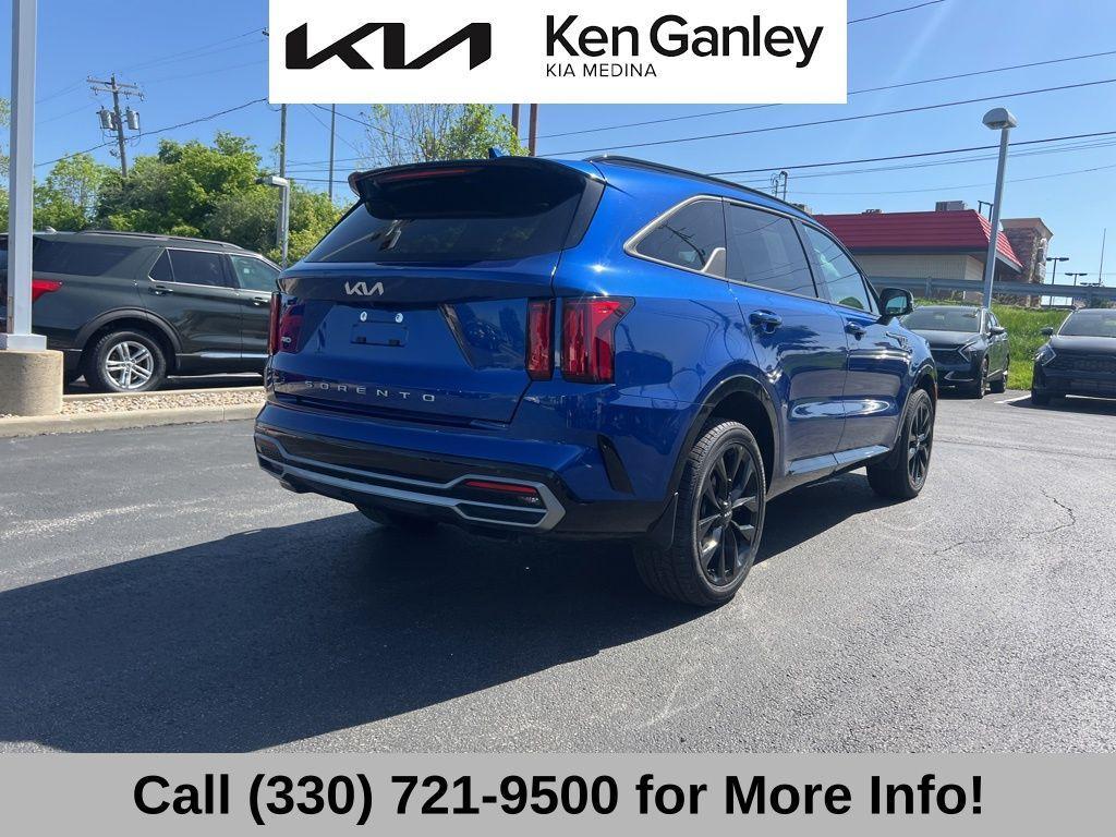 used 2022 Kia Sorento car, priced at $31,984