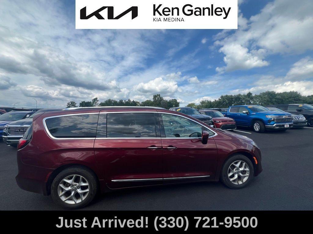 used 2018 Chrysler Pacifica car, priced at $13,859