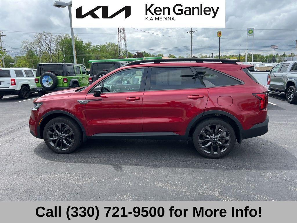 used 2023 Kia Sorento car, priced at $32,740