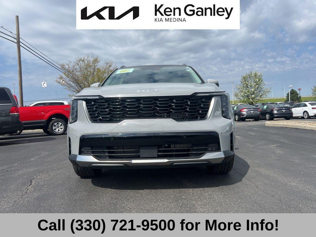 used 2025 Kia Sorento car, priced at $37,549