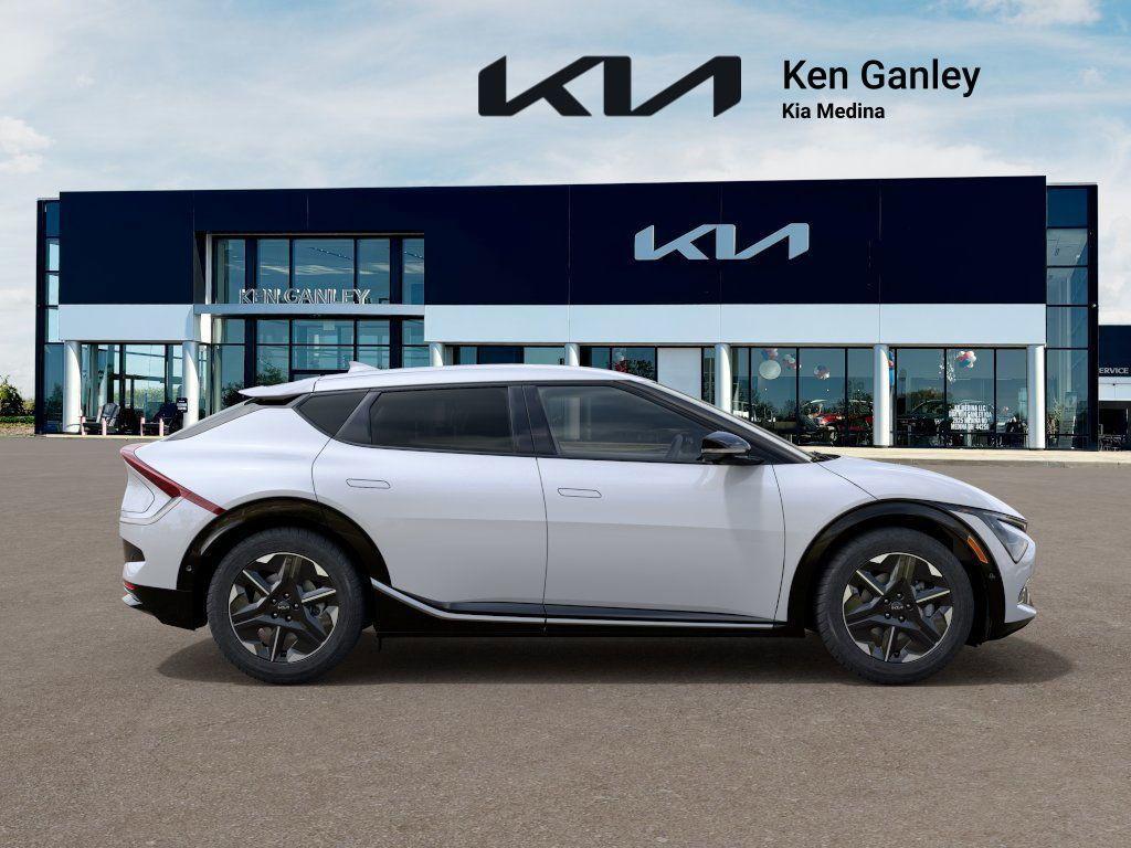 new 2025 Kia EV6 car, priced at $53,770