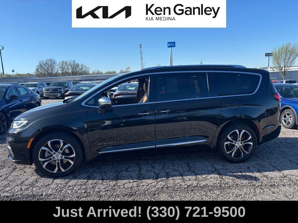 used 2022 Chrysler Pacifica car, priced at $39,481