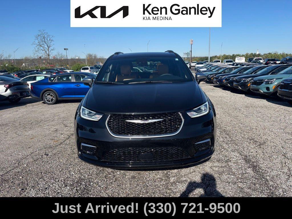 used 2022 Chrysler Pacifica car, priced at $39,481