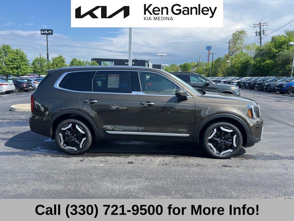 used 2024 Kia Telluride car, priced at $42,991