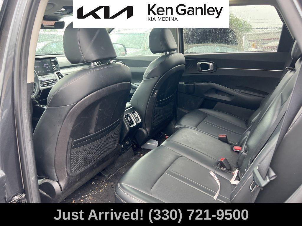 used 2021 Kia Sorento car, priced at $24,686