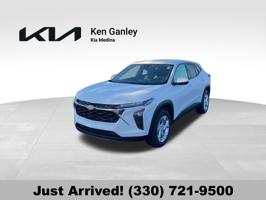 used 2024 Chevrolet Trax car, priced at $18,941