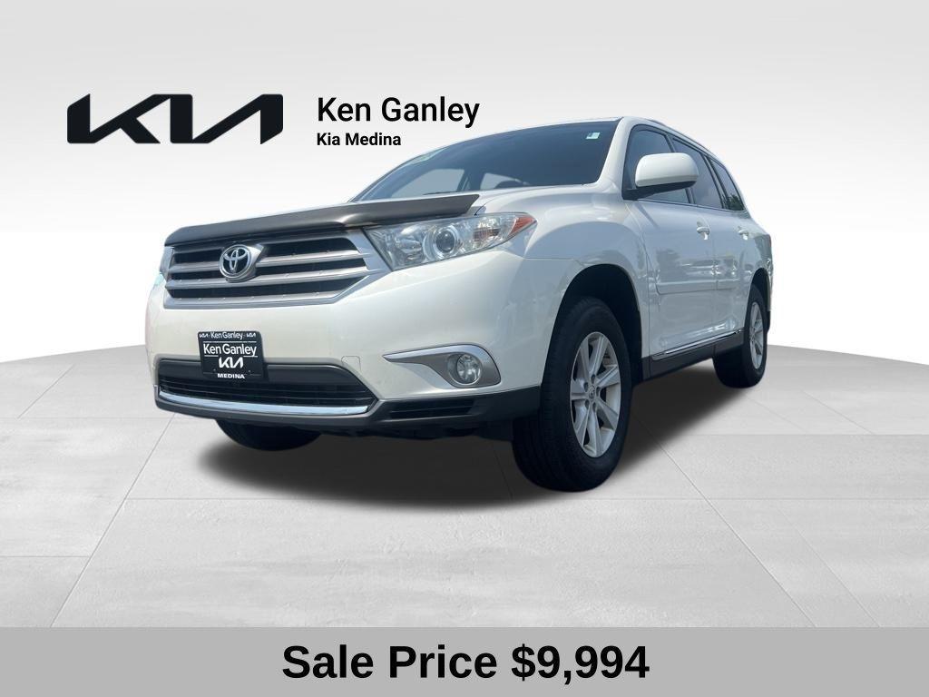 used 2013 Toyota Highlander car, priced at $9,994