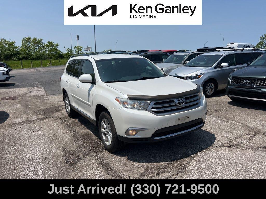 used 2013 Toyota Highlander car, priced at $11,588
