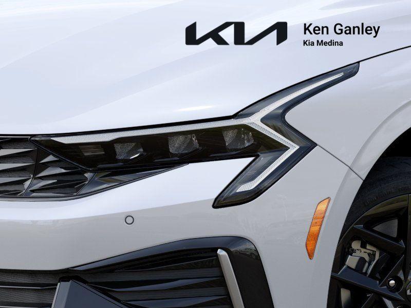 new 2025 Kia K5 car, priced at $389,138