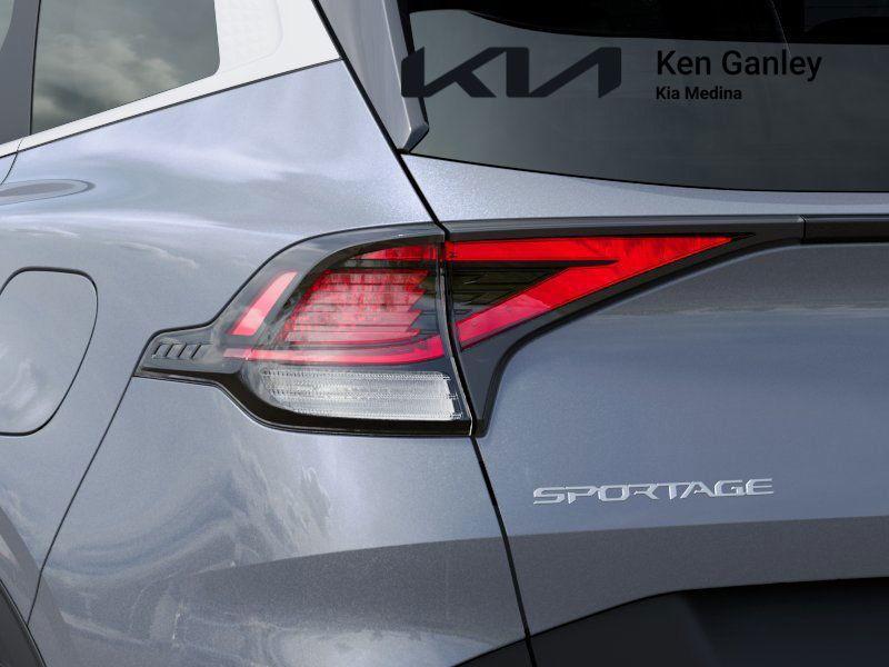 new 2025 Kia Sportage car, priced at $33,140