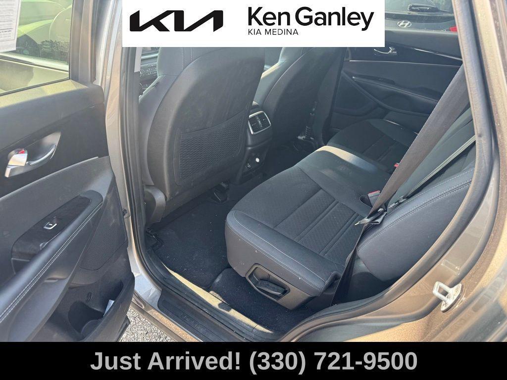 used 2018 Kia Sorento car, priced at $14,482