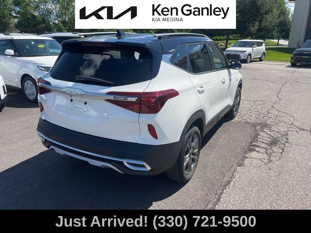 used 2023 Kia Seltos car, priced at $22,418