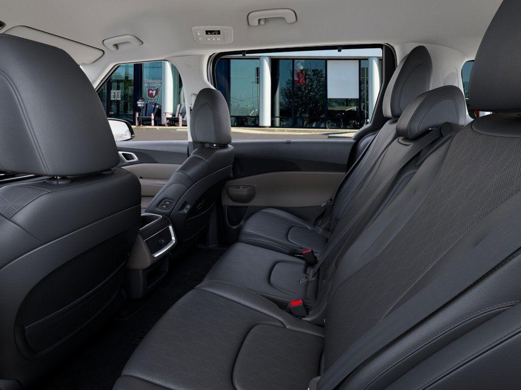 new 2025 Kia Carnival car, priced at $41,460