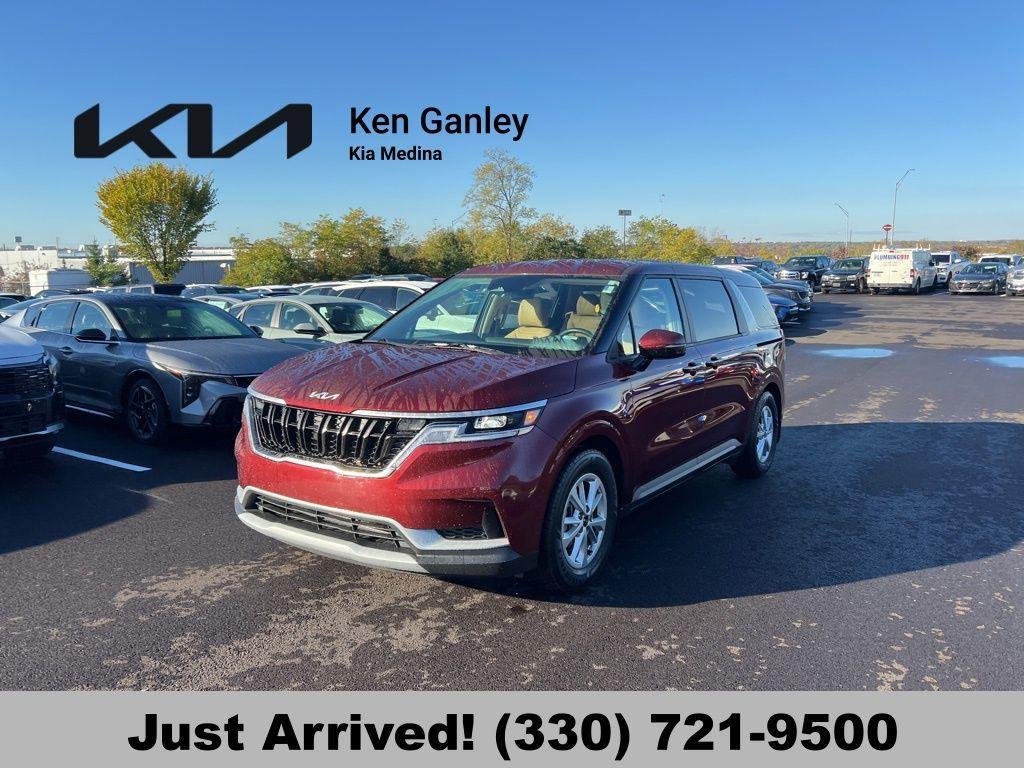 used 2023 Kia Carnival car, priced at $28,500