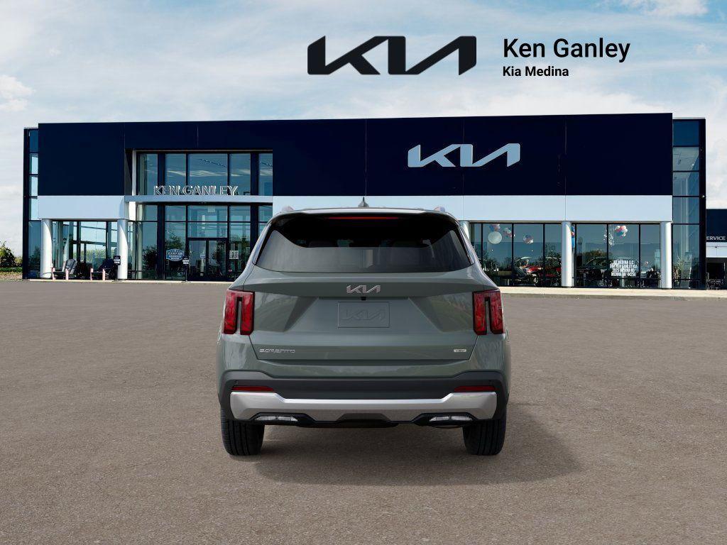 new 2025 Kia Sorento Hybrid car, priced at $37,330