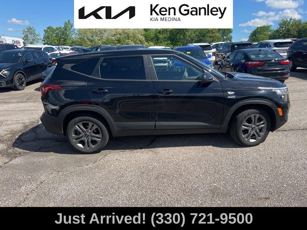 used 2023 Kia Seltos car, priced at $22,413
