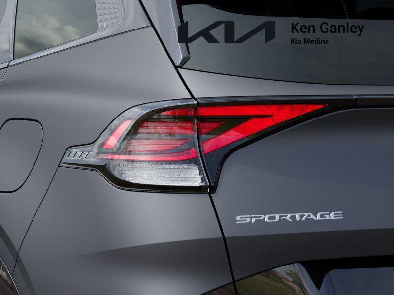 new 2025 Kia Sportage Hybrid car, priced at $39,930