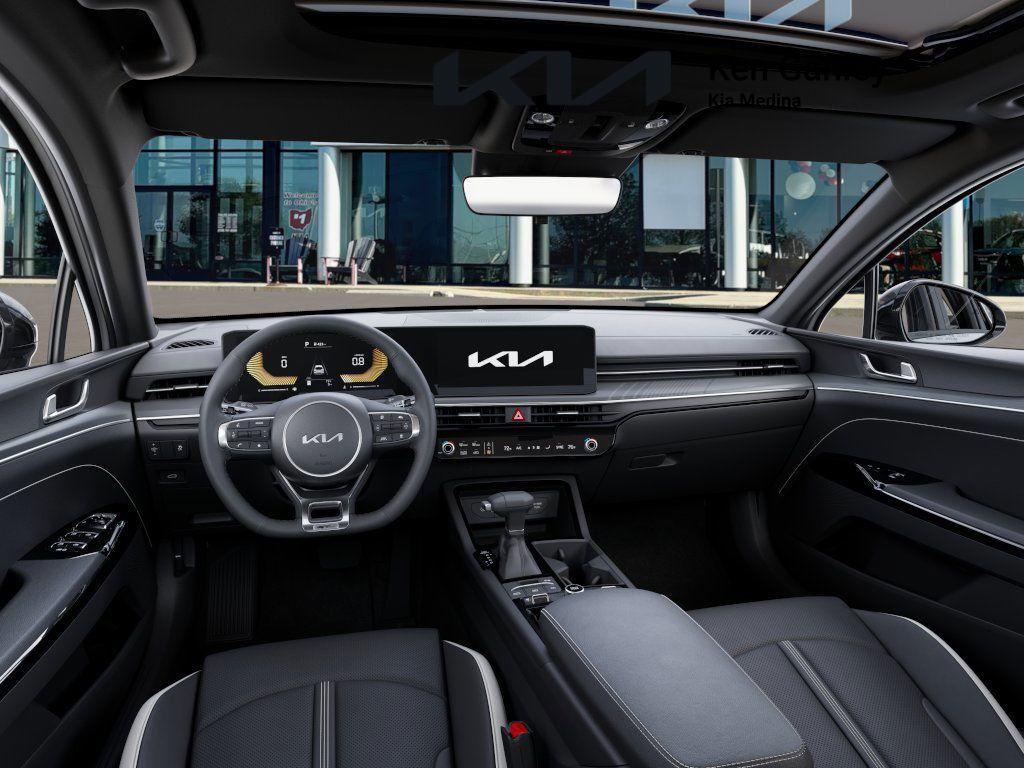 new 2025 Kia K5 car, priced at $30,545