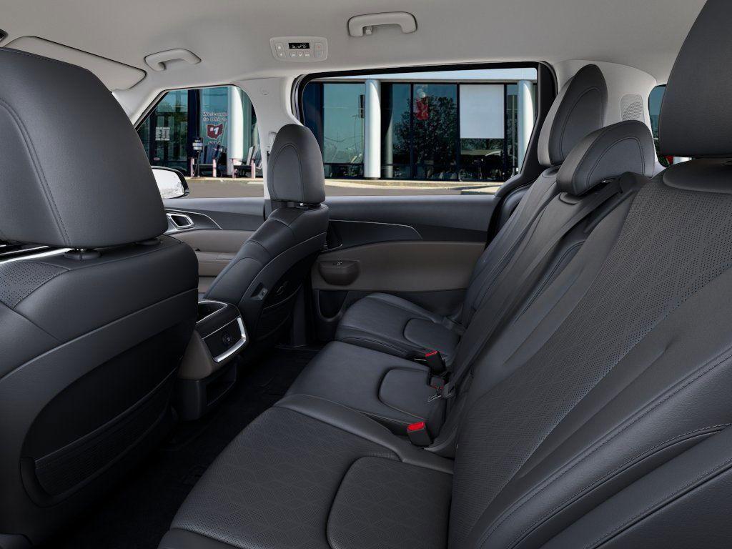 new 2026 Kia Carnival Hybrid car, priced at $41,690