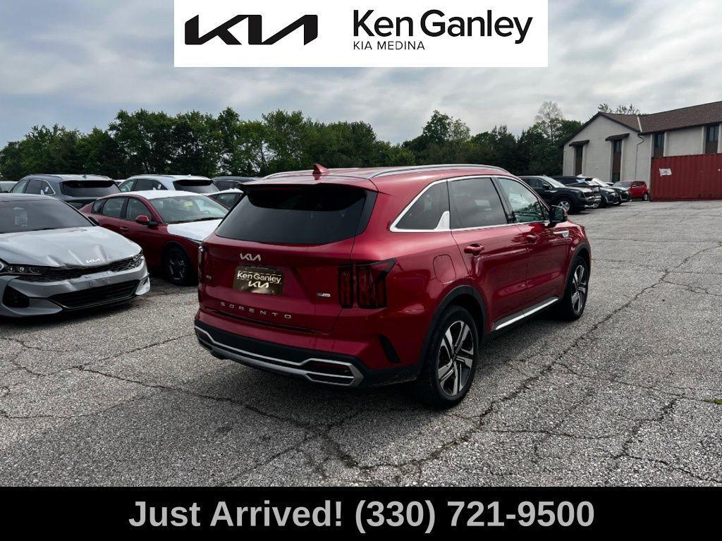 used 2022 Kia Sorento Plug-In Hybrid car, priced at $29,614