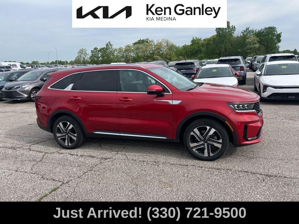 used 2022 Kia Sorento Plug-In Hybrid car, priced at $29,614
