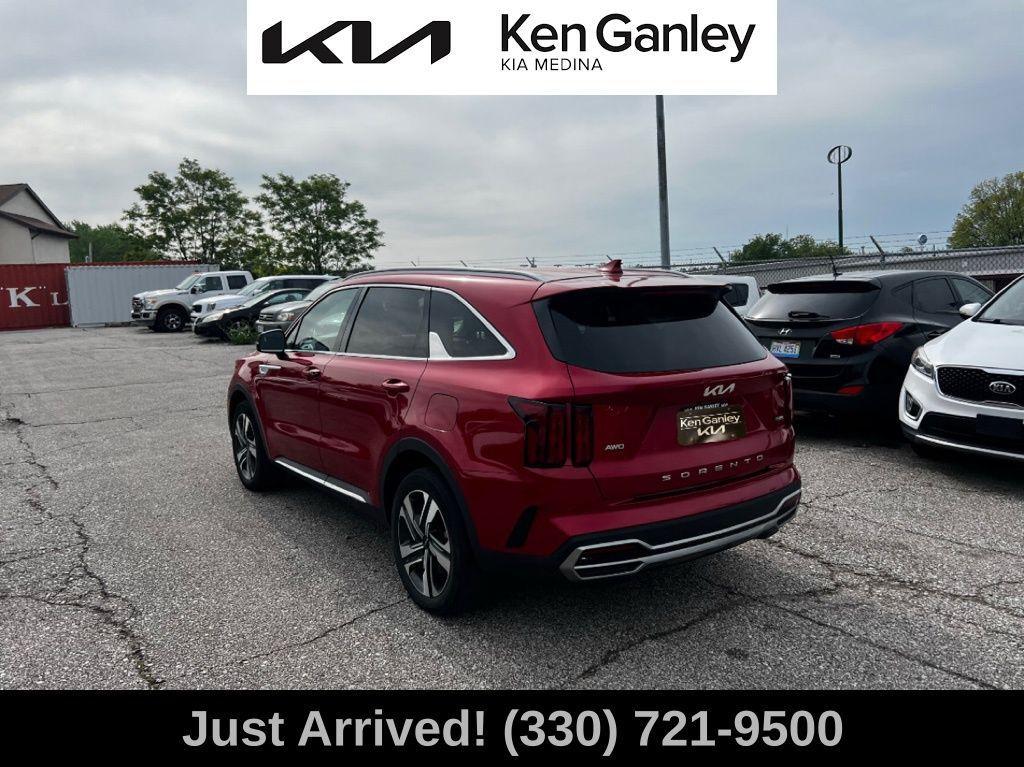 used 2022 Kia Sorento Plug-In Hybrid car, priced at $29,614