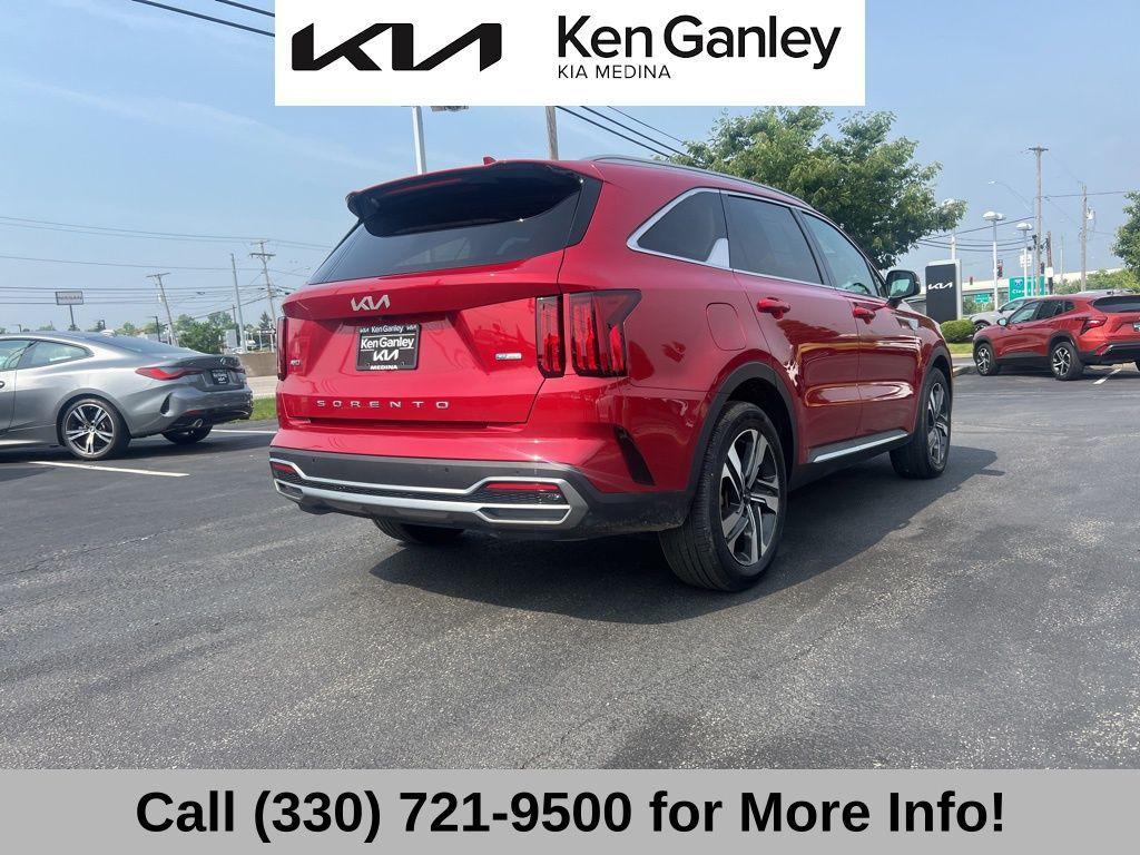 used 2022 Kia Sorento Plug-In Hybrid car, priced at $27,490