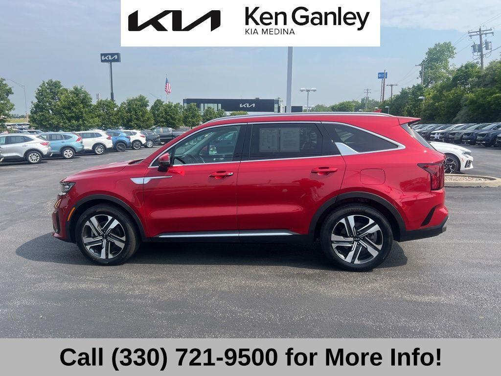 used 2022 Kia Sorento Plug-In Hybrid car, priced at $27,490