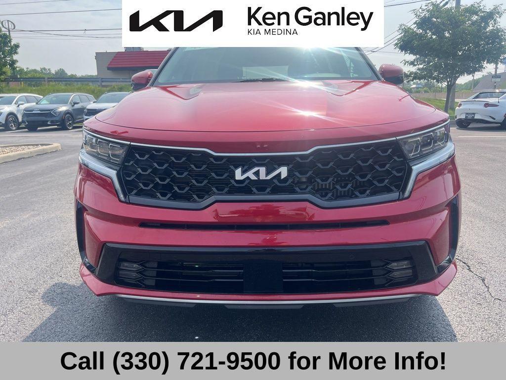 used 2022 Kia Sorento Plug-In Hybrid car, priced at $27,490