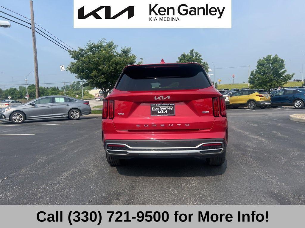 used 2022 Kia Sorento Plug-In Hybrid car, priced at $27,490