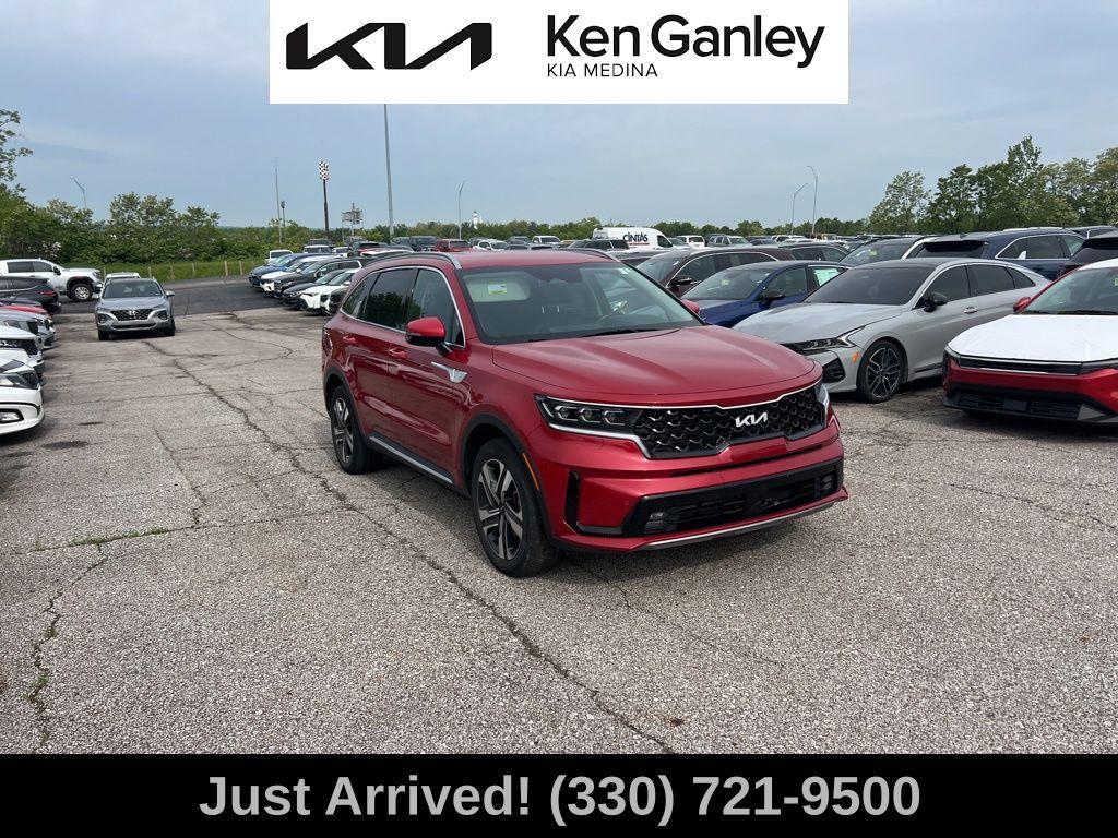 used 2022 Kia Sorento Plug-In Hybrid car, priced at $29,614