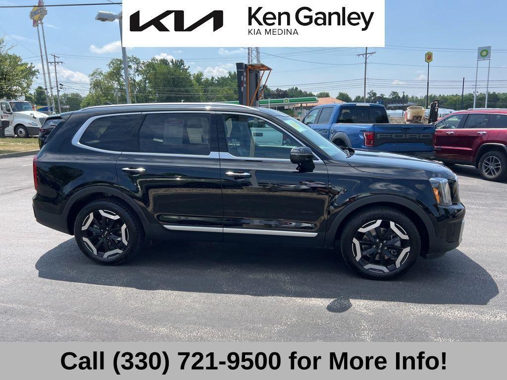 used 2024 Kia Telluride car, priced at $34,596