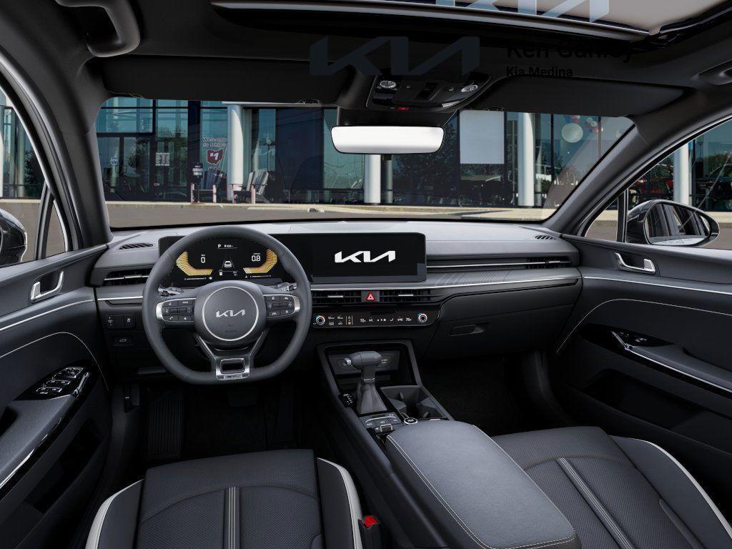 new 2025 Kia K5 car, priced at $30,610