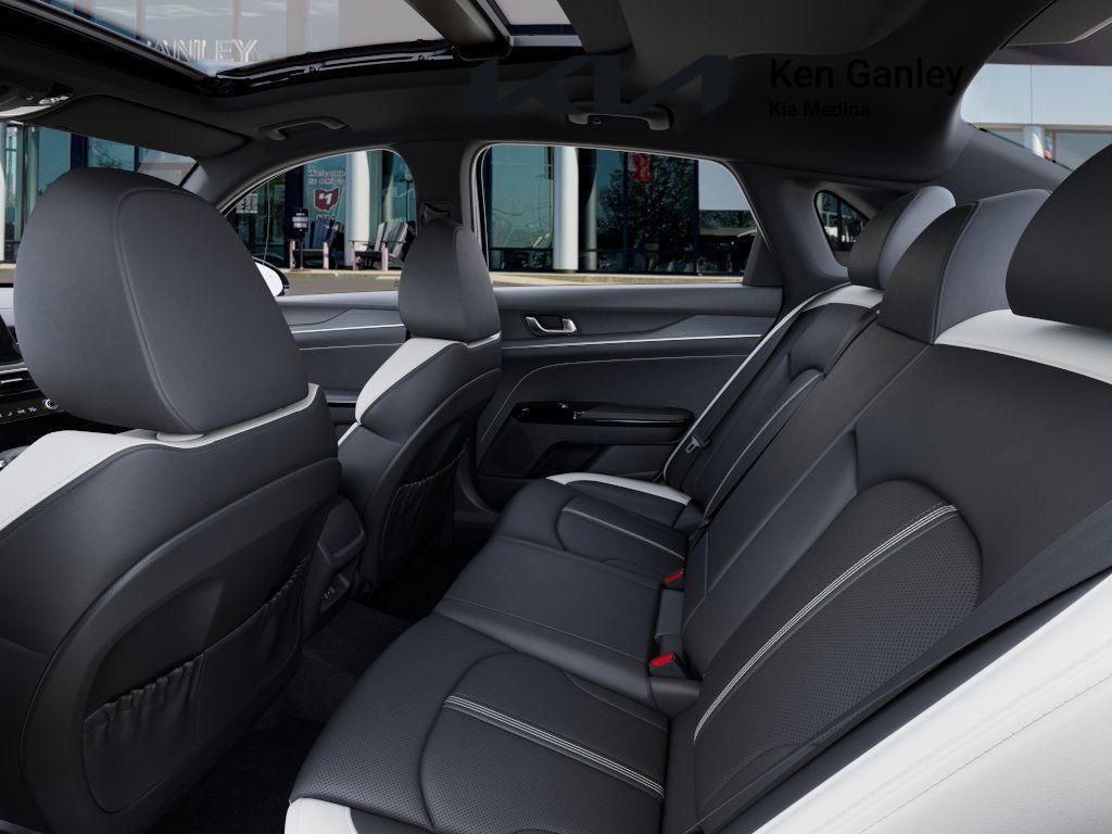 new 2025 Kia K5 car, priced at $30,610