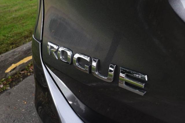 used 2016 Nissan Rogue car