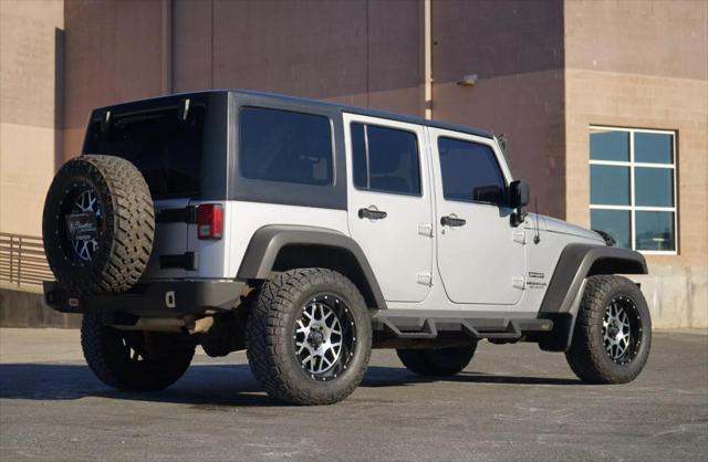 used 2012 Jeep Wrangler Unlimited car, priced at $10,500