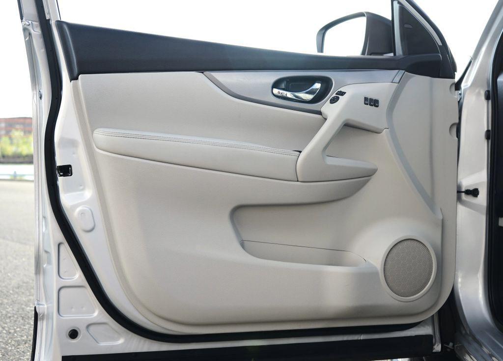 used 2020 Nissan Rogue Sport car, priced at $18,900