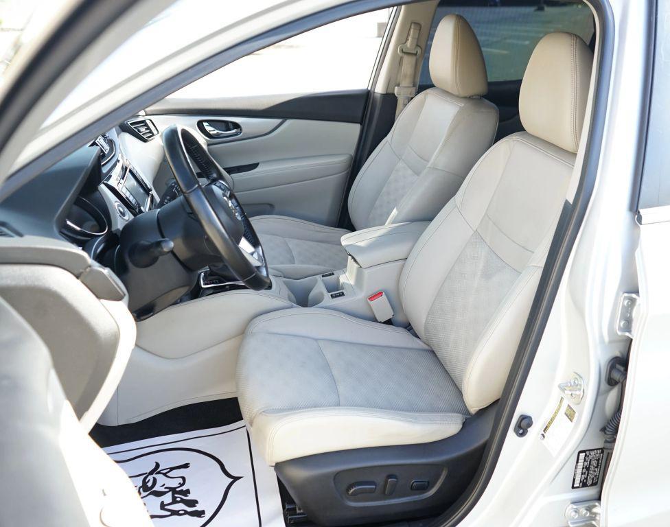 used 2020 Nissan Rogue Sport car, priced at $18,900