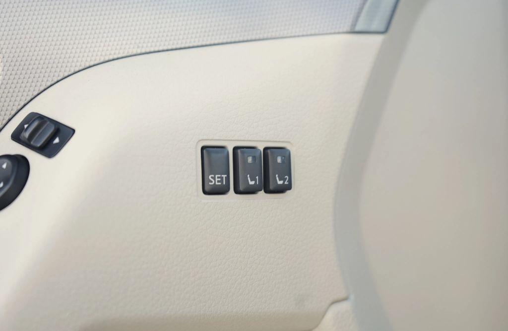 used 2020 Nissan Rogue Sport car, priced at $18,900