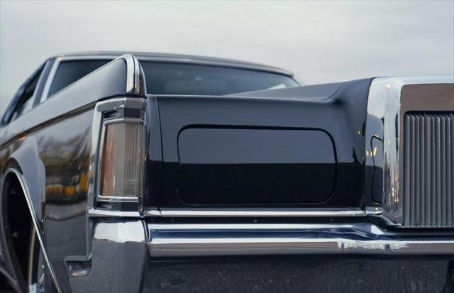 used 1970 Lincoln Continental car, priced at $26,900