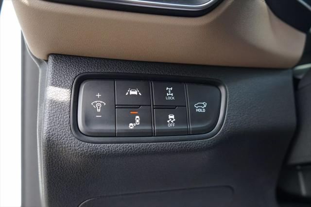 used 2020 Hyundai Santa Fe car, priced at $23,900