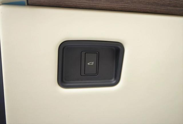 used 2023 Land Rover Range Rover car, priced at $99,900