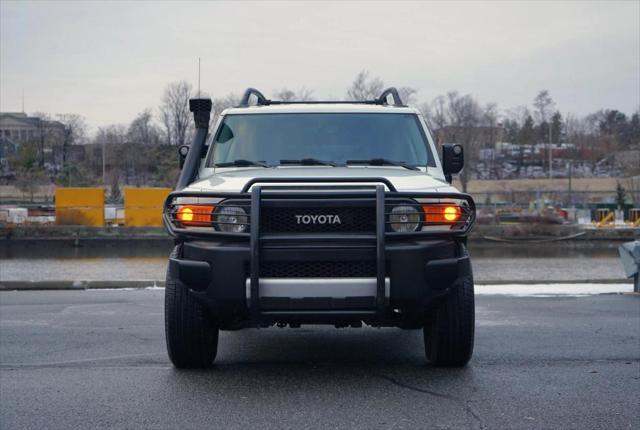 used 2011 Toyota FJ Cruiser car, priced at $19,900