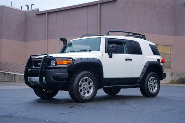 used 2011 Toyota FJ Cruiser car, priced at $19,900