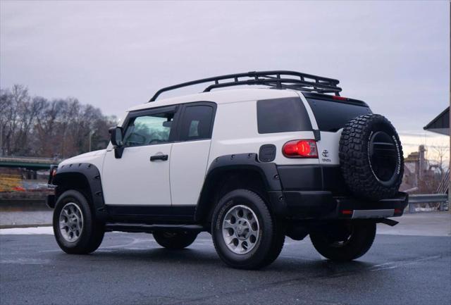 used 2011 Toyota FJ Cruiser car, priced at $19,900