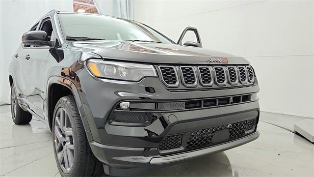 new 2025 Jeep Compass car, priced at $33,060