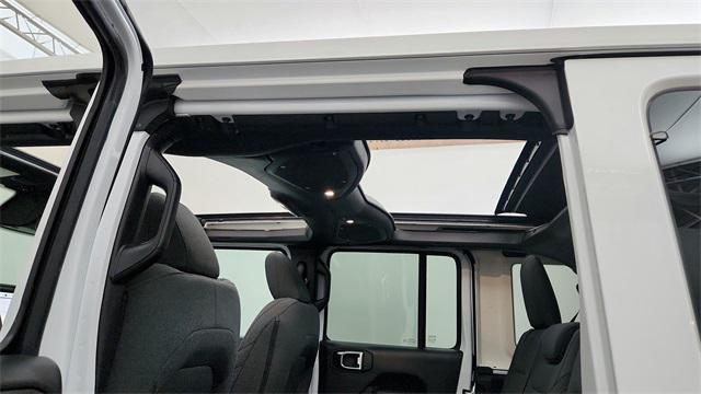 new 2025 Jeep Wrangler car, priced at $43,874