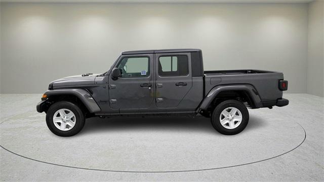 used 2022 Jeep Gladiator car, priced at $29,999