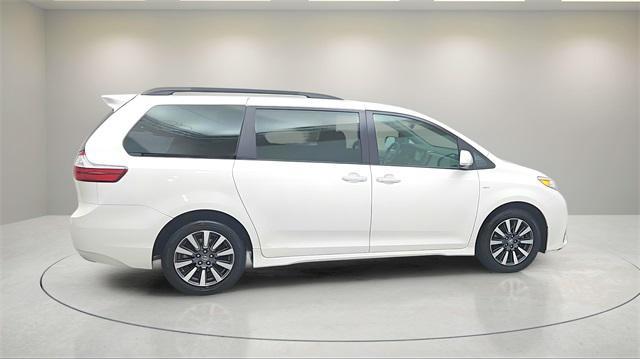 used 2018 Toyota Sienna car, priced at $25,847